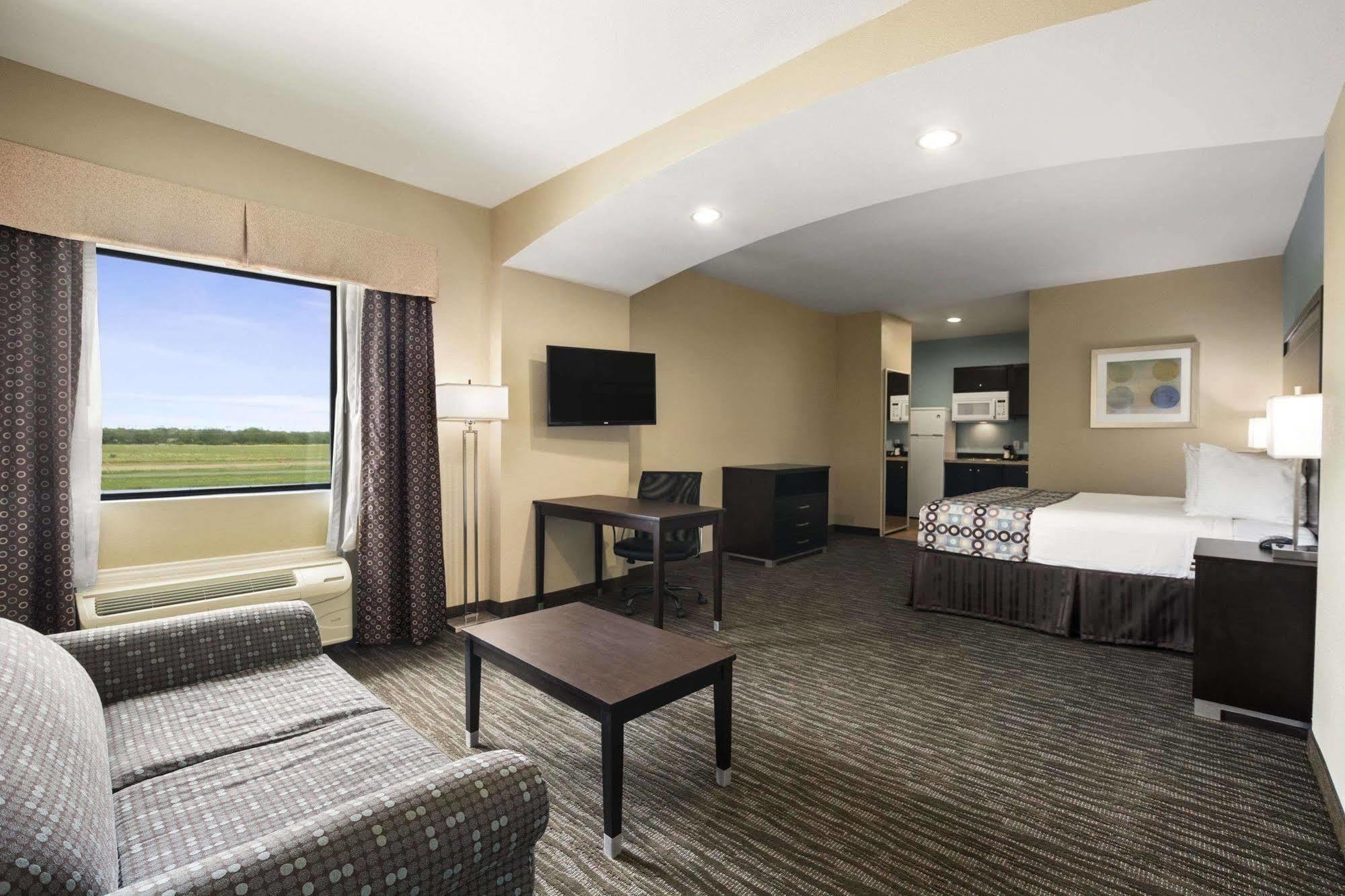 Days Inn Pearsall Dış mekan fotoğraf